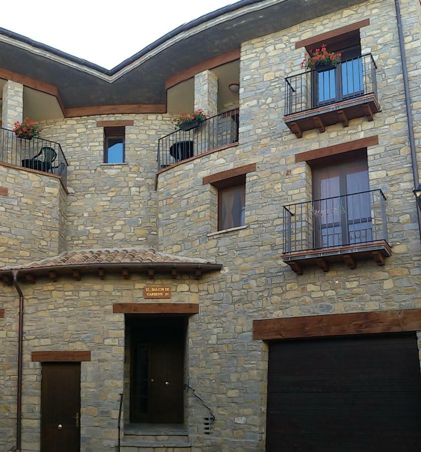 Balcon De Garbison Apartment Roda de Isabena Ngoại thất bức ảnh